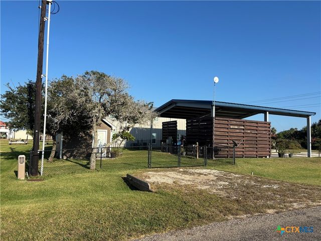 1872 W Harrison Avenue, Port O'connor, TX 77982
