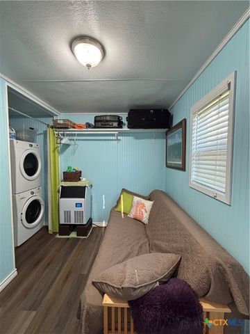 1872 W Harrison Avenue, Port O'connor, TX 77982