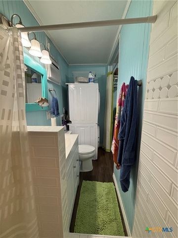 1872 W Harrison Avenue, Port O'connor, TX 77982