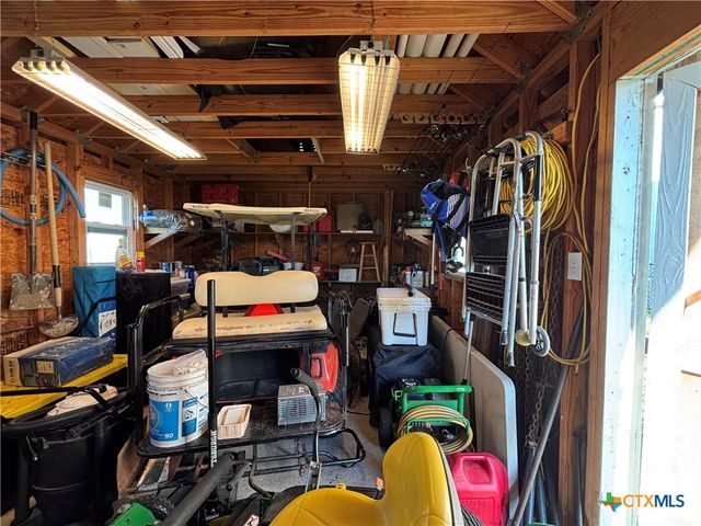 1872 W Harrison Avenue, Port O'connor, TX 77982