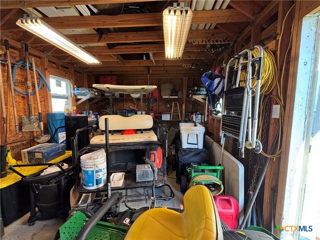 1872 W Harrison Avenue, Port O'connor, TX 77982