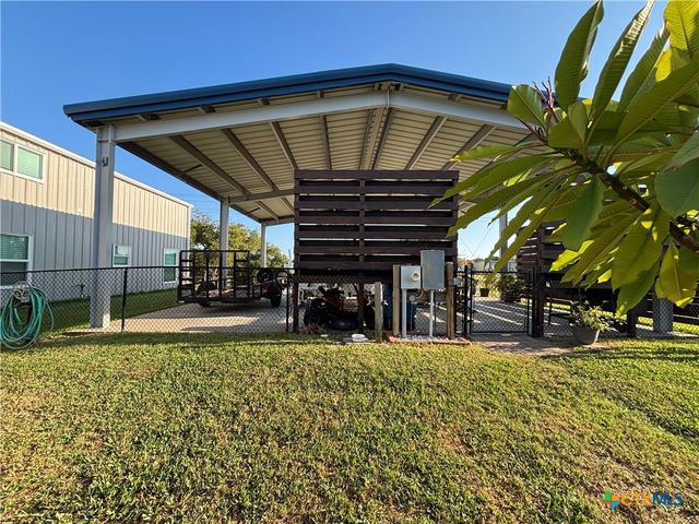 1872 W Harrison Avenue, Port O'connor, TX 77982