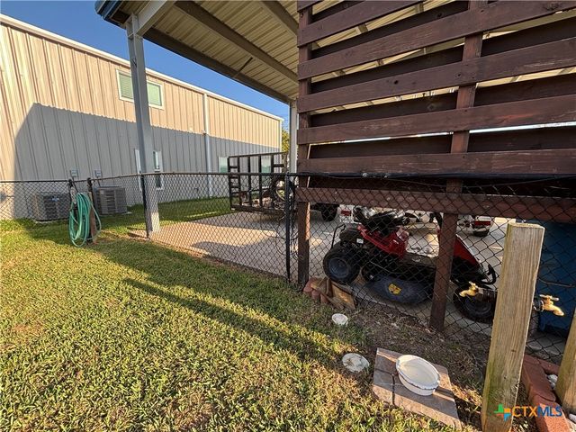 1872 W Harrison Avenue, Port O'connor, TX 77982