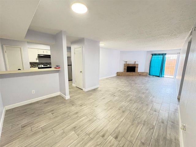 10555 Turtlewood Court 804, Houston, TX 77072