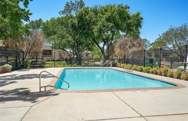 10555 Turtlewood Court 804, Houston, TX 77072