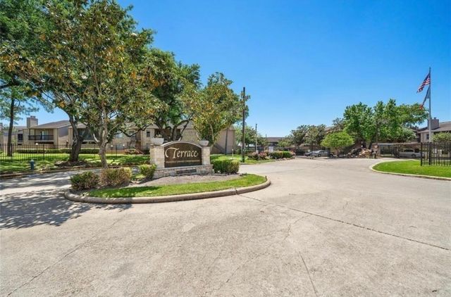 10555 Turtlewood Court 804, Houston, TX 77072