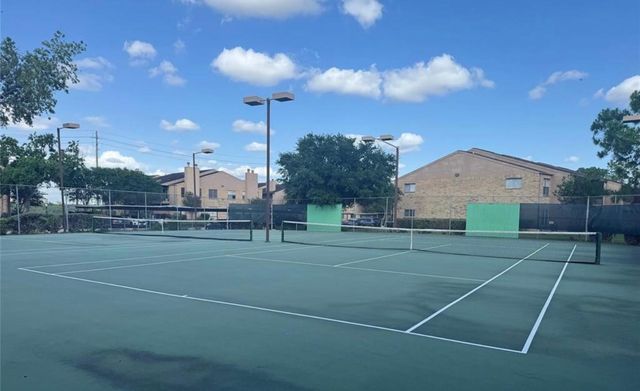 10555 Turtlewood Court 804, Houston, TX 77072