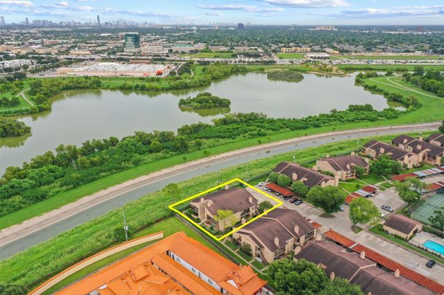 10555 Turtlewood Court 804, Houston, TX 77072