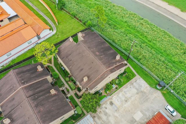 10555 Turtlewood Court 804, Houston, TX 77072