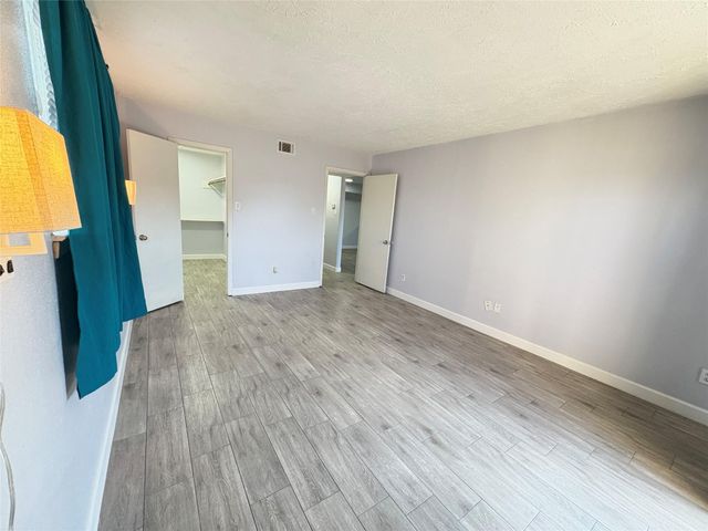 10555 Turtlewood Court 804, Houston, TX 77072