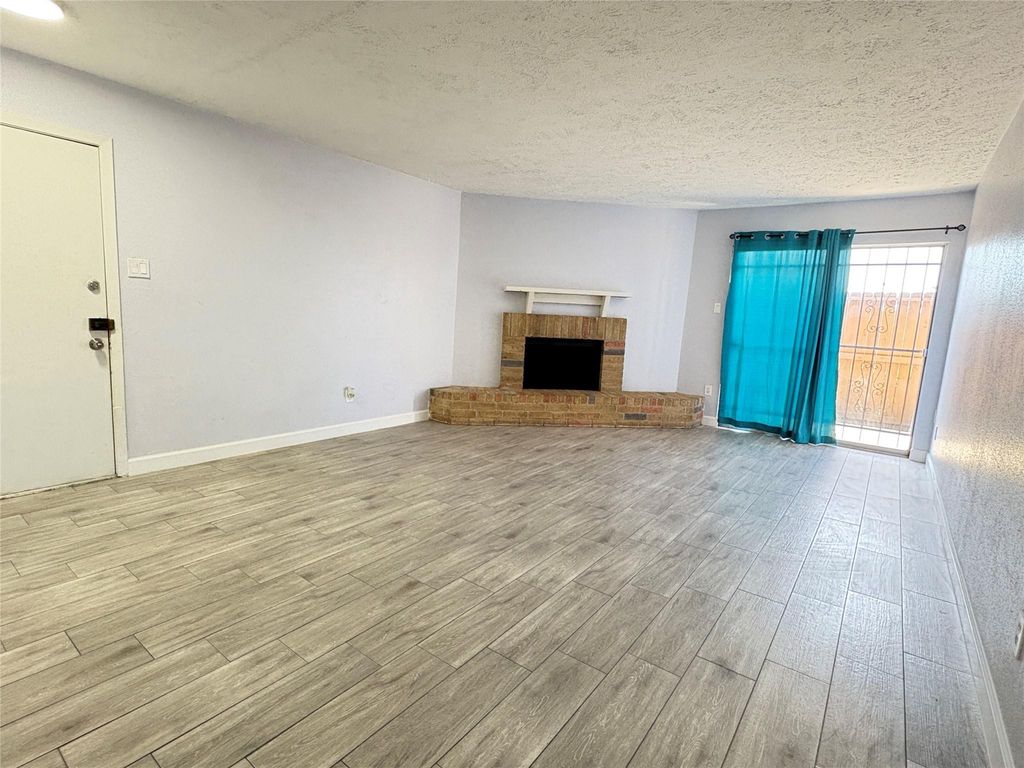 10555 Turtlewood Court 804, Houston, TX 77072