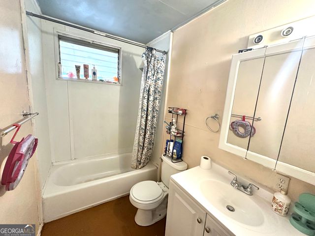 143 Willis Circle, Lagrange, GA 30241