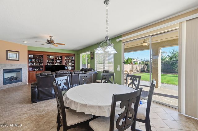 18391 W PORT ROYALE Lane, Surprise, AZ 85388