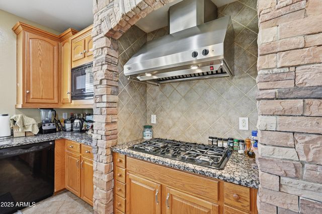 18391 W PORT ROYALE Lane, Surprise, AZ 85388