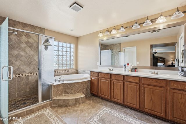 18391 W PORT ROYALE Lane, Surprise, AZ 85388