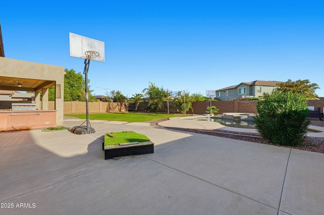 18391 W PORT ROYALE Lane, Surprise, AZ 85388