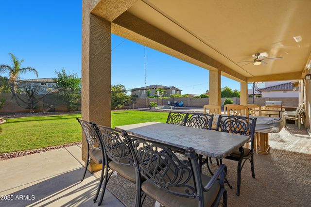 18391 W PORT ROYALE Lane, Surprise, AZ 85388