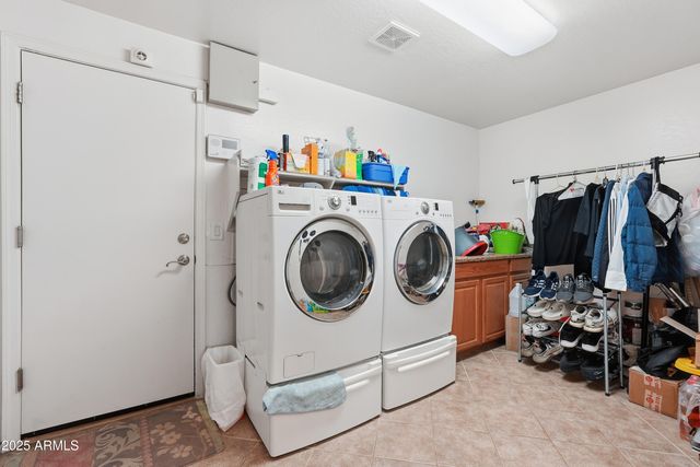 18391 W PORT ROYALE Lane, Surprise, AZ 85388