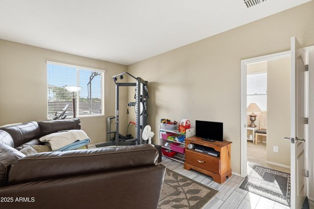 18391 W PORT ROYALE Lane, Surprise, AZ 85388