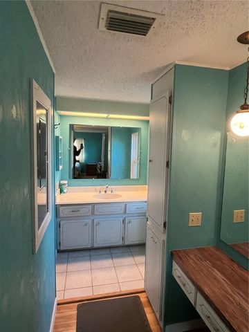 878 JOLANDA CIRCLE, Venice, FL 34285