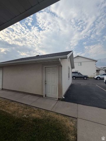 285 E 2300 N, North Ogden, UT 84414