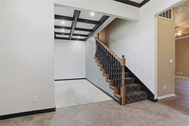 5804 NW 53rd Street, Warr Acres, OK 73122