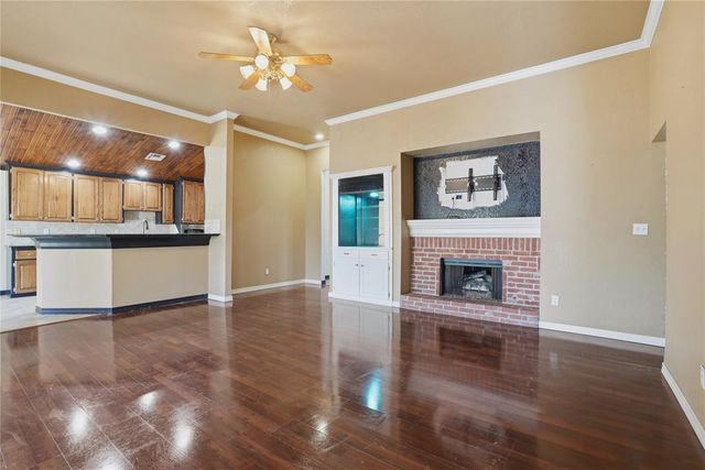 5804 NW 53rd Street, Warr Acres, OK 73122