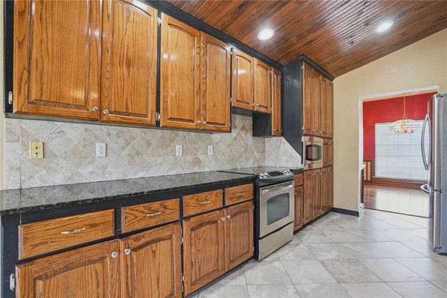5804 NW 53rd Street, Warr Acres, OK 73122