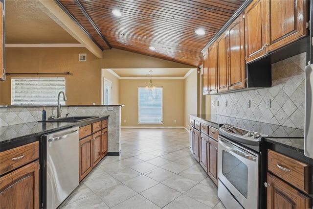 5804 NW 53rd Street, Warr Acres, OK 73122