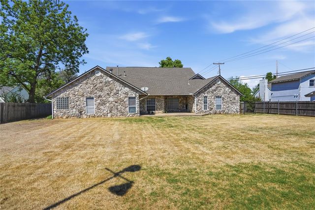 5804 NW 53rd Street, Warr Acres, OK 73122