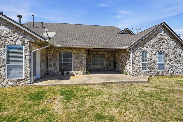 5804 NW 53rd Street, Warr Acres, OK 73122