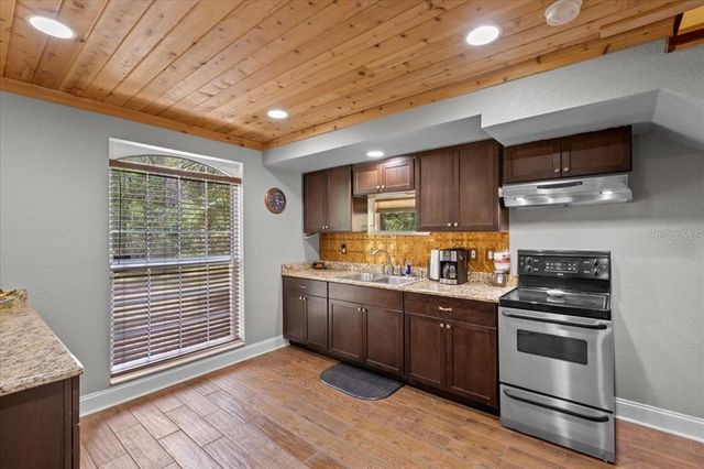 135 NE 642ND STREET, Old Town, FL 32680