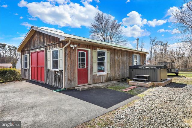 41 LAUREL AVE, Birdsboro, PA 19508