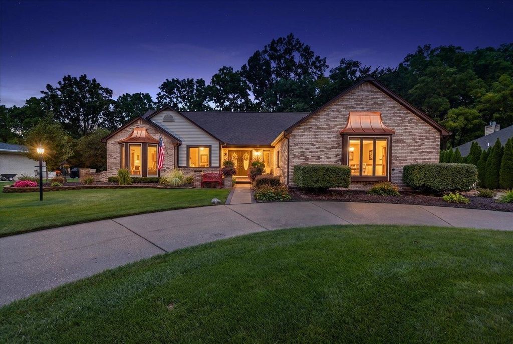 23811 Ronita Drive, Macomb Twp, MI 48042