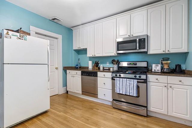 79 Alder Street 2, Waltham, MA 02453