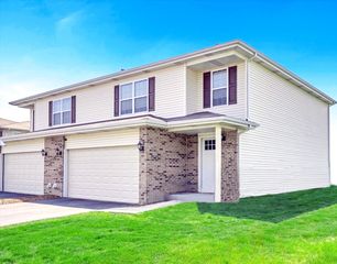 1444 Somerset Drive, Beecher, IL 60401