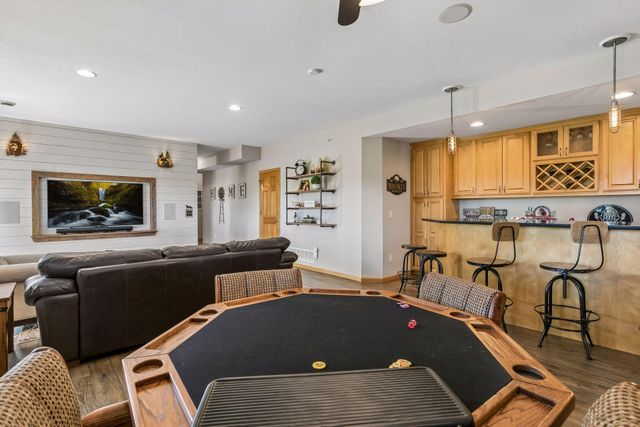 4985 Pine Lane, Eagan, MN 55123