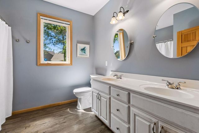 4985 Pine Lane, Eagan, MN 55123
