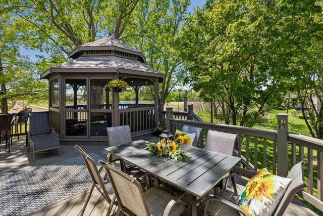 4985 Pine Lane, Eagan, MN 55123