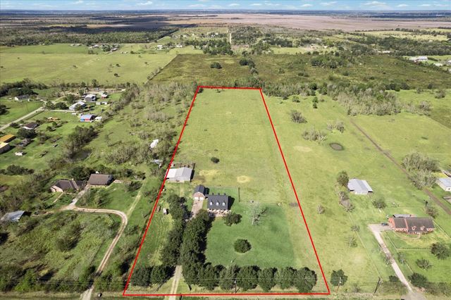 5130 County Road 392, Alvin, TX 77511