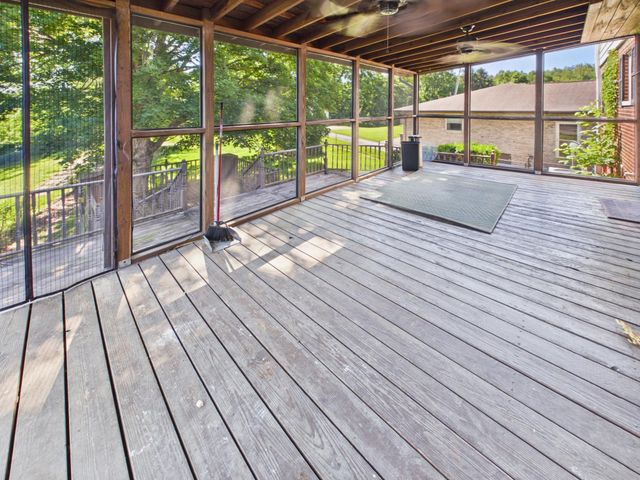 71 Simpson Drive, Huntington, WV 25705