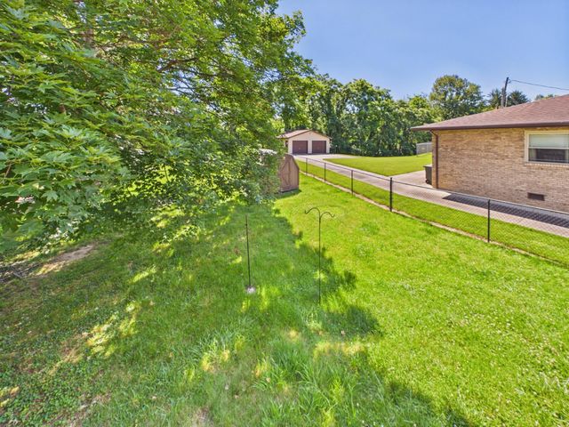 71 Simpson Drive, Huntington, WV 25705