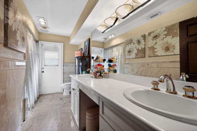 9420 Sea Turtle Lane, Plantation, FL 33324