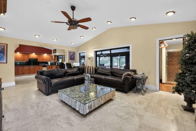 9420 Sea Turtle Lane, Plantation, FL 33324