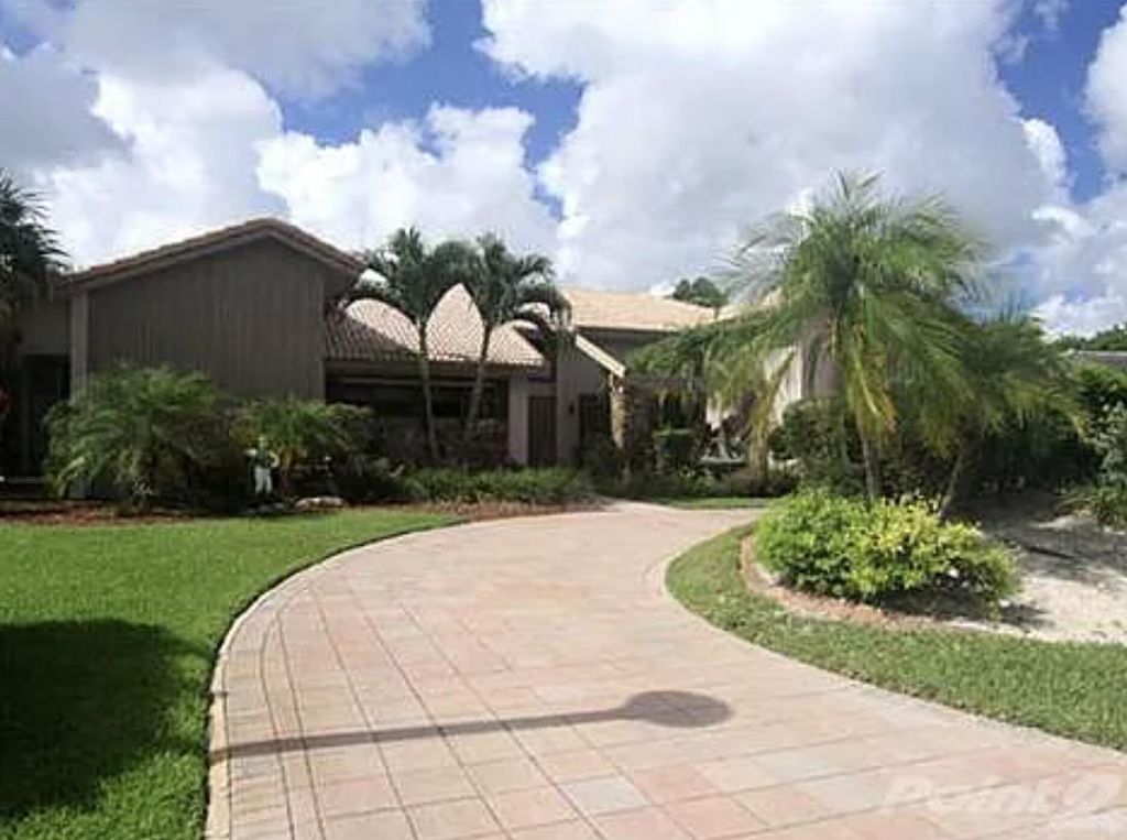9420 Sea Turtle Lane, Plantation, FL 33324