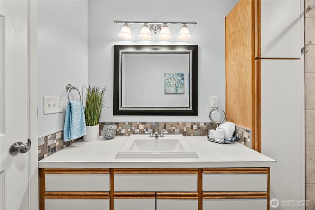 9230 119th Street E, Puyallup, WA 98373
