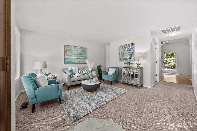9230 119th Street E, Puyallup, WA 98373