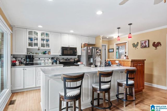 2113 WREN AVENUE, Cullman, AL 35055