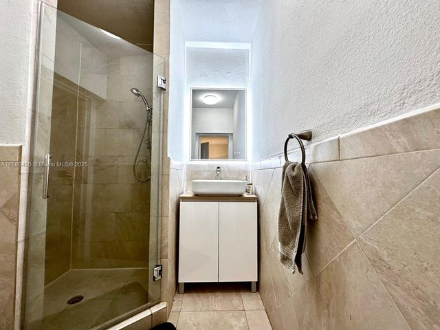 1419 Washington St 0, Hollywood, FL 33020