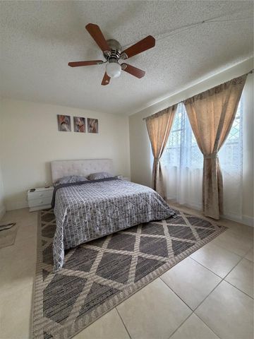 7940 NW 50th St 305, Lauderhill, FL 33351